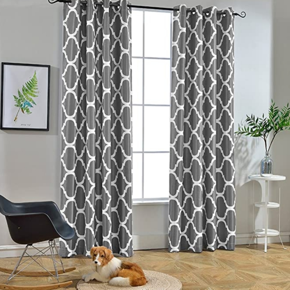 CURTAINS IN GREY AND WHITE DESIGN